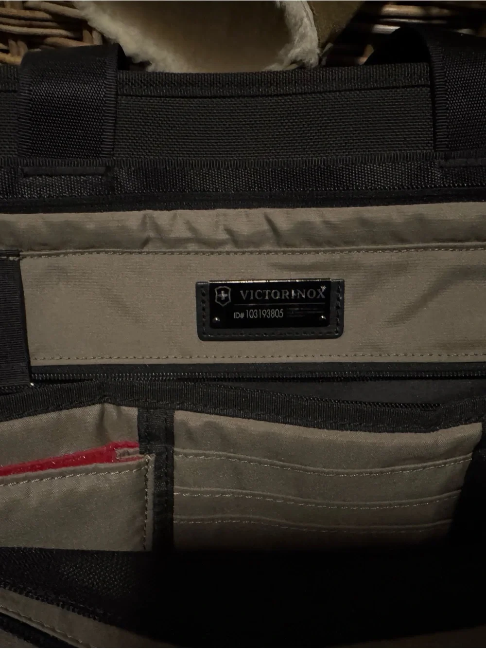 Victorinox Black Laptop Bag/Briefcase/Courier Bag w/Multiple Pockets - Carry-on